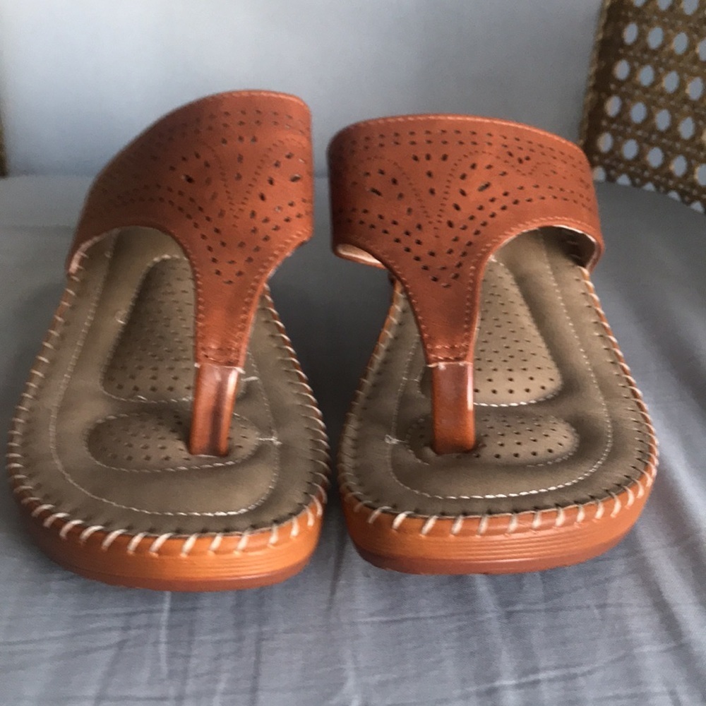 NEW Angel steps brown faux leather comfy slip on sandals size 8 - Picture 4 of 8